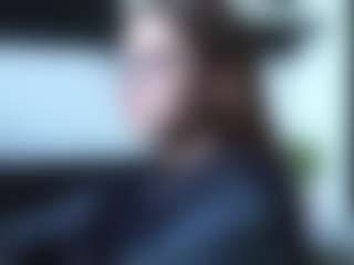 Live cam show with LianaJordanovich - Average on CamClone