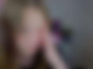 Live cam show with Vanessa-Sinclairr - Petite on Camsoda