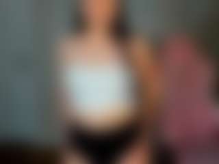Live cam show with Vanessa-Sinclairr - Upskirt on sexylive.show