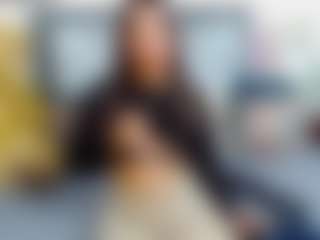 Live cam show with charllotte_sexy - Gym on Stripli.com