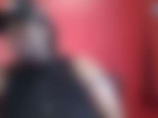 Live cam show with AFRICA THEE SAVAGE - Toes on Dare Cams