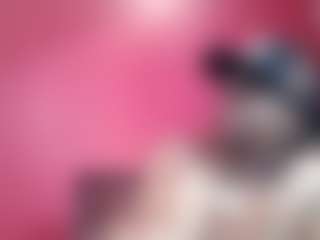 AFRICA THEE SAVAGE's Live Sex Cam Show