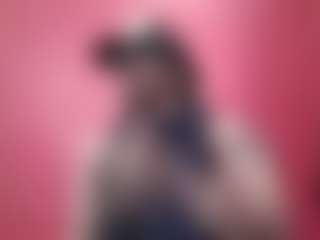 AFRICA THEE SAVAGE's Live Sex Cam Show