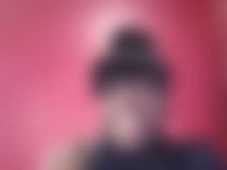 Live cam show with AFRICA THEE SAVAGE - Toes on camwithhim.com