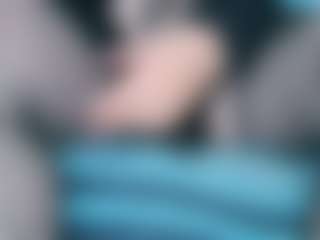 Live cam show with Elizza6869 - Grey on Camsoda
