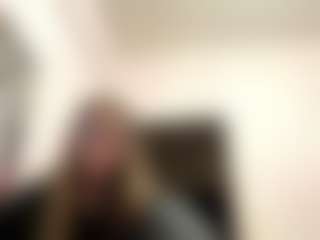 Live cam show with Emma - Hairy Pussy on SpunkLive