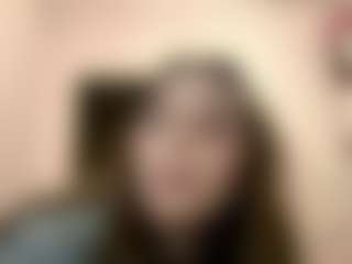 Live cam show with Emma - Average on AdultVida.com