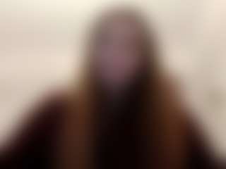 Live cam show with Emma - Normal on friskycurves.com