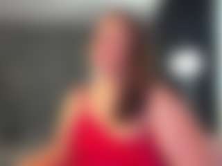 Live cam show with Adel-Williams - Body Massage on SxyPornLive