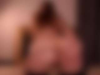 Live cam show with Annelle - Camel Toe on SxyPornLive