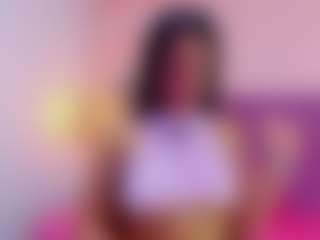 CandyLoverr's Live Sex Cam Show