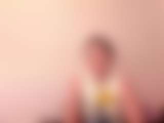 ElenoraWillinghurst's Live Sex Cam Show