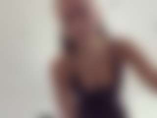 Live cam show with MarjoryNurthen - Fetish Brown Hair on Chatstar