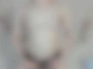 Live cam show with mikohoney - Green Eyes on Camming Site