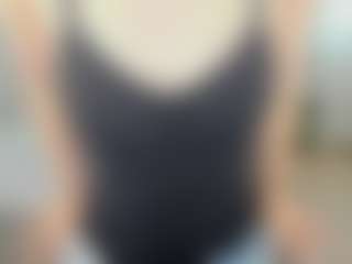 Live cam show with TinyLili - Moaning on xxxlivecams.org
