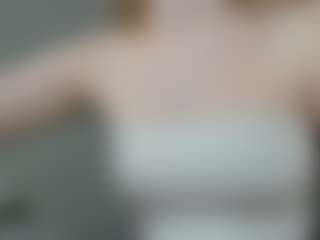 Live cam show with TinyLili - Moaning on parknlotfishbdy