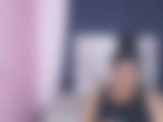 Live cam show with ZoeRossee - Tease on liverealitysex.com