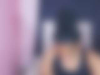 ZoeRossee's Live Sex Cam Show