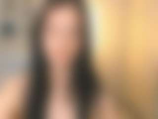 Bella's Live Sex Cam Show
