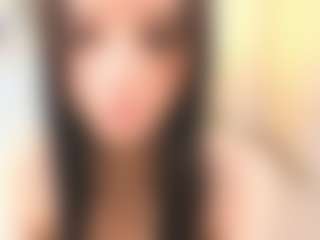 Live cam show with Bella - Morena on Camsoda