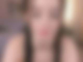 Bella's Live Sex Cam Show
