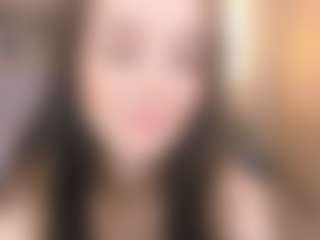 Live cam show with Bella - New Brown Eyes on Chatstar