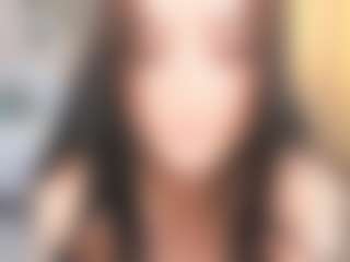 Live cam show with Bella - Fingering on madthumbs