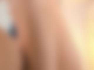 Bella's Live Sex Cam Show