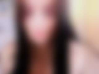 Bella's Live Sex Cam Show
