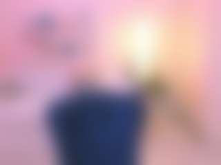 Live cam show with Bella - Green Eyes on Camiplay Live