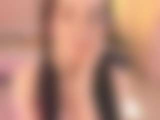 Bella's Live Sex Cam Show