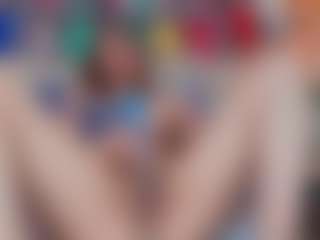 Live cam show with GabyEvans44 - New Squirt on Uber Horny