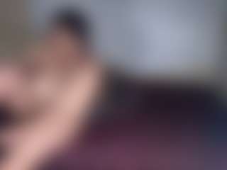 Essencelover's Live Sex Cam Show