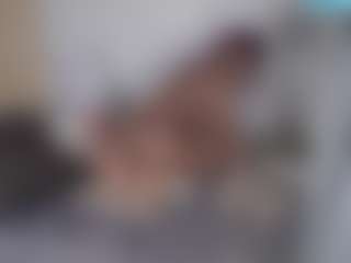 Essencelover's Live Sex Cam Show