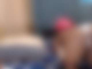 Essencelover's Live Sex Cam Show