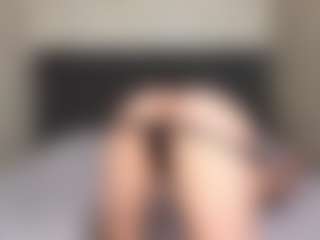 EstherNightlinger's Live Sex Cam Show