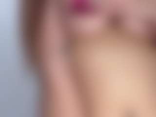 EstherNightlinger's Live Sex Cam Show