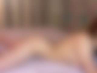 Live cam show with EstherNightlinger - Athletic Middle Aged on Camsoda