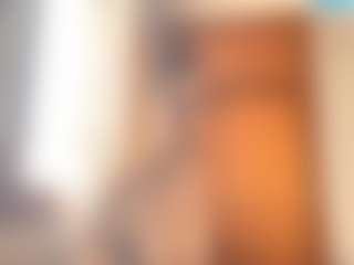 Live cam show with JoeyMineah - Bra on SquirtSoMuch