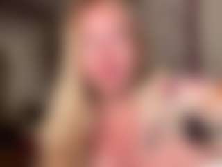 Live cam show with MitsukoCromeans - Tittyfuck on crypto-cams