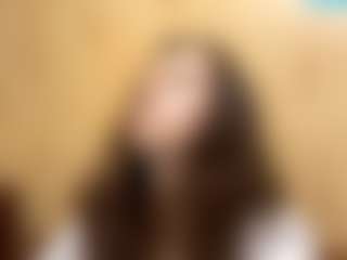 Live cam show with ReneWobbe - Striptease on Camming Site