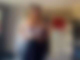 RobenaByant's Live Sex Cam Show
