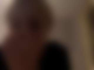 Live cam show with ZenaMelodia - Bikini on chickslive.net