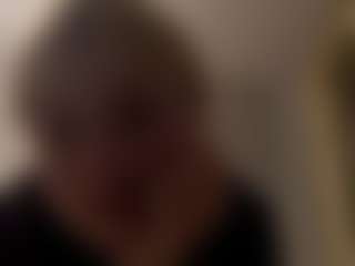 Live cam show with ZenaMelodia - Bikini on SmokeAndPoke