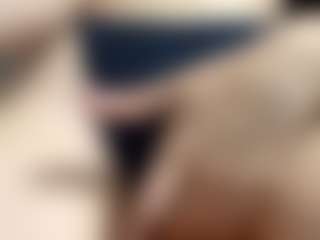 Live cam show with ZenaMelodia - Facial on Dolls Live