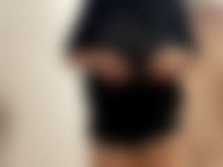 Live cam show with ZenaMelodia - Athletic College on livesuperchat.net