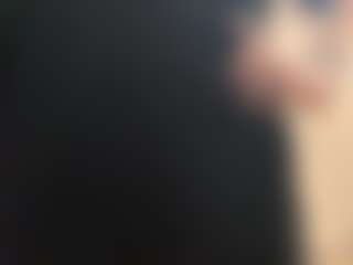 Live cam show with ZenaMelodia - Cute on madthumbs