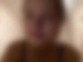 Live cam show with ZenaMelodia - Smoking on Camsoda