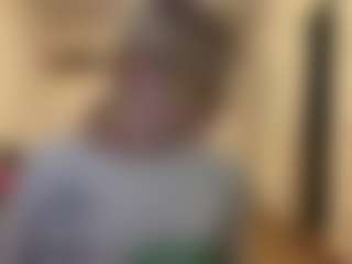Show de cam en vivo con ZenaMelodia - Petite en Camsoda