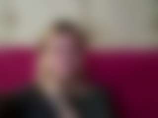 Live cam show with ZenaMelodia - Eating Pussy on Fling VIP Chat